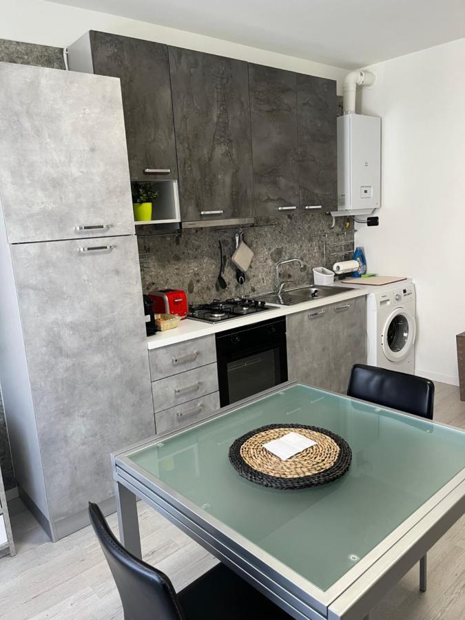 Apartment Verdi Bardolino Bagian luar foto